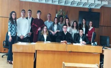 Ученици от ЕГ “Иван Вазов” разиграха симулативен съдебен процес