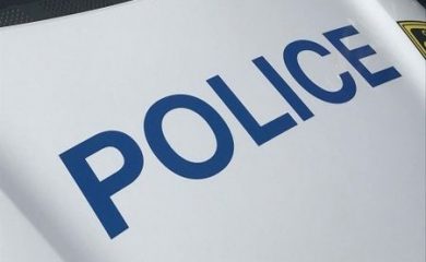 Пловдивчанин с “Пежо” се натресе в метална ограда в Хвойна