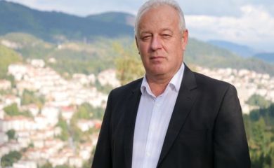 Мелемов води в Смолян, очертава се битка за второто място