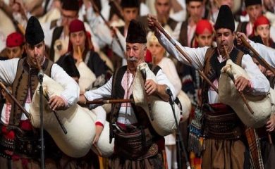 „101 каба гайди“ отбелязват 15 години с грандиозен концерт в Смолян