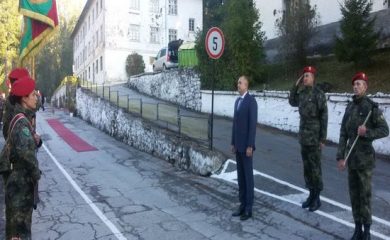 Президентът Радев: В 101-ви Алпийски полк се генерират уникални отбранителни способности