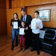 Полицията в Смолян раздаде награди, стипендии и подаръци на деца