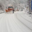 Ограничава се движението през „Превала“ и „Рожен“, снегът достигна 15 см