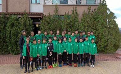 Три отбора от школата на „Родопа – Смолян“ на лагер в Сандански