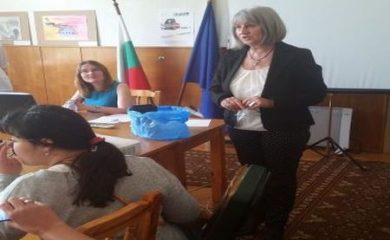 Радостина Кирилова: Работим с ученици, със студенти, с безработни жени