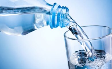 Devin дарява близо 3 хиляди литра минерална вода на децата от Брестовица