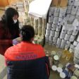 В Мадан раздават хранителни продукти на хора в затруднено положение