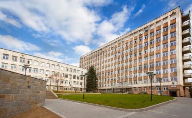 Трогателно! Възрастна жена дари пенсията си на болницата в Смолян