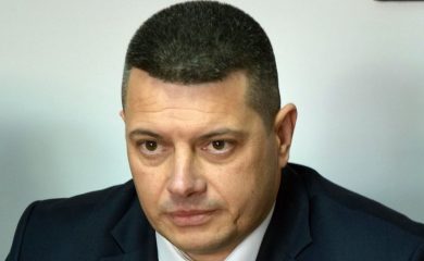 Община Неделино сключи договори по проект ”Нова възможност за младежка заетост”