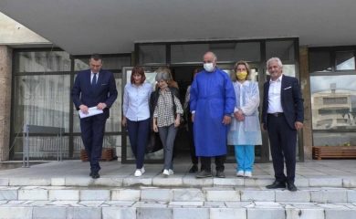 Козметична компания Rubella Beauty направи дарение на болницата в Смолян