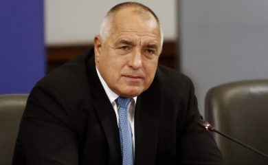Борисов сменя петима министри