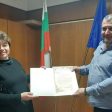 Кметът Мелемов с благодарствен адрес до Косара Стил