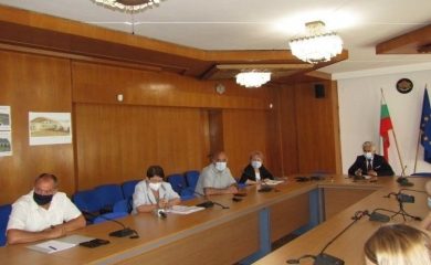 Намаляват активните случаи на коронавирус в Смолянска област