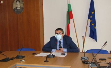 Лабораторията в МБАЛ-Смолян прави PCR тестове на пациенти с направления и желаещи граждани