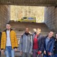 Младежи почистиха района на Каскадите в Смолян