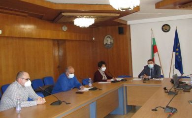 Смолян все още е в червената зона на заразата