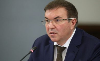Здравният министър: Ваксините ще бъдат безплатни и доброволни