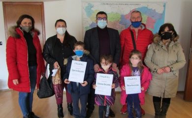 Специална награда за „Семейна традиция“ за Христо, Мила и Алексиа Бесалеви