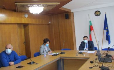 Намаляването нa случаите с коронавирус облекчава работата на болниците в Смолянско