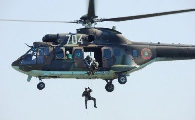 Военни от 101-ви алпийски полк участваха в обучение за десант