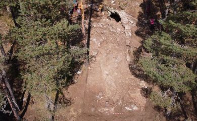 Археолози откриха интересни находки в пещера Чая край Чепеларе