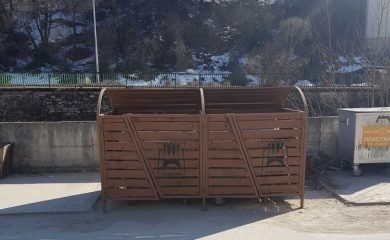 Община Смолян поставя нови покрития на контейнерите за смет