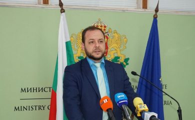 Министър Сандов: Да предотвратим и намалим пластмасовите отпадъци трябва да е наш основен приоритет