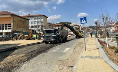 Движението в централната част на Неделино е временно затруднено поради ремонт