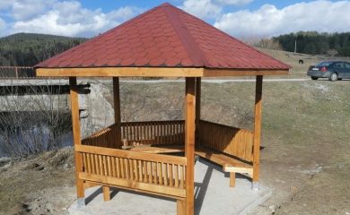 Изграждат нови беседки и места за отдих в Доспат и селата Змеица, Бръщен и Късак