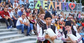 Неделино отново ще събере международни изпълнители на фолклорен фестивал