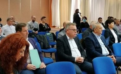 Кметовете на Мадан и Рудозем взеха участие в среща за развитието на Южен централен район