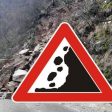 Повишена опасност от падащи камъни по пътищата в област Смолян