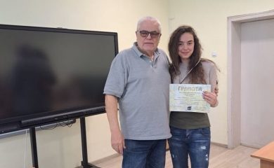 Зрелостничката Нина Кисьова от ППМГ спечели престижен математически турнир