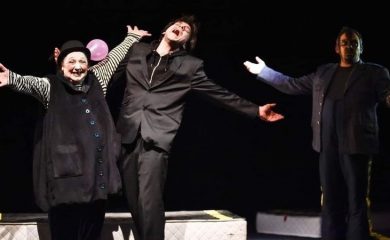 Спектакълът „Оркестър Титаник“ на РДТ с три награди от Национален фестивал