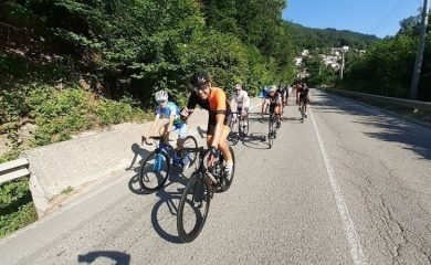 Близо 50 колоездачи се включиха във велотур “Момчиловци”