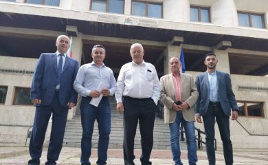 ГЕРБ-СДС регистрира листата си в Смолян