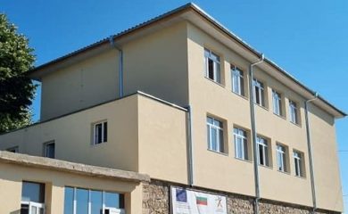 Реновираха сградата на кметството в село Вишнево, Община Баните