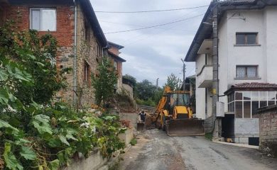 Подобряването на инфраструктурата в Неделино продължава