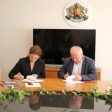 Кметът Мелемов подписа анекс по проекта за обновяване на уличното осветление