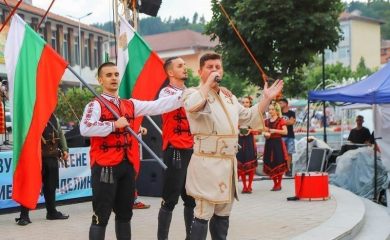 Колоритни фолклорни групи и Топ изпълнители за Фестивала в Неделино