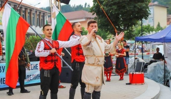 Колоритни фолклорни групи и Топ изпълнители за Фестивала в Неделино