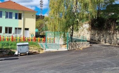 Нов асфалт в китното родопско село Давидково
