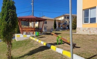 Училището в доспатското село Късак изгради зелена класна стая на открито