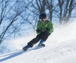 Община Смолян ще зарадва децата с ледена пързалка и ски писта