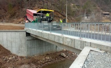 Изградиха нов мост за жителите на село Елховец