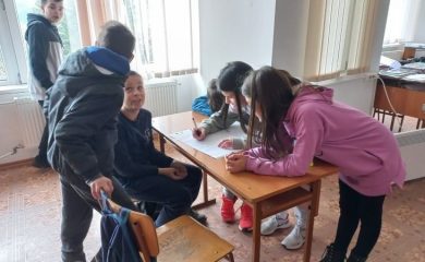 Смолянски ученици се обучават по Националната програма Кодово име: Живот