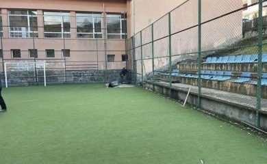 Обновяват спортната площадка на училището в Неделино