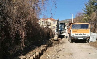 Започна основен ремонт на улица в чепеларското село Хвойна