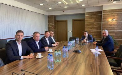 Кметовете на Мадан и Рудозем искат развитие на пътната инфраструктура в Смолянско