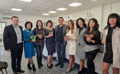 Кметът на Девин Здравко Иванов изненада дамите за 8-ми март